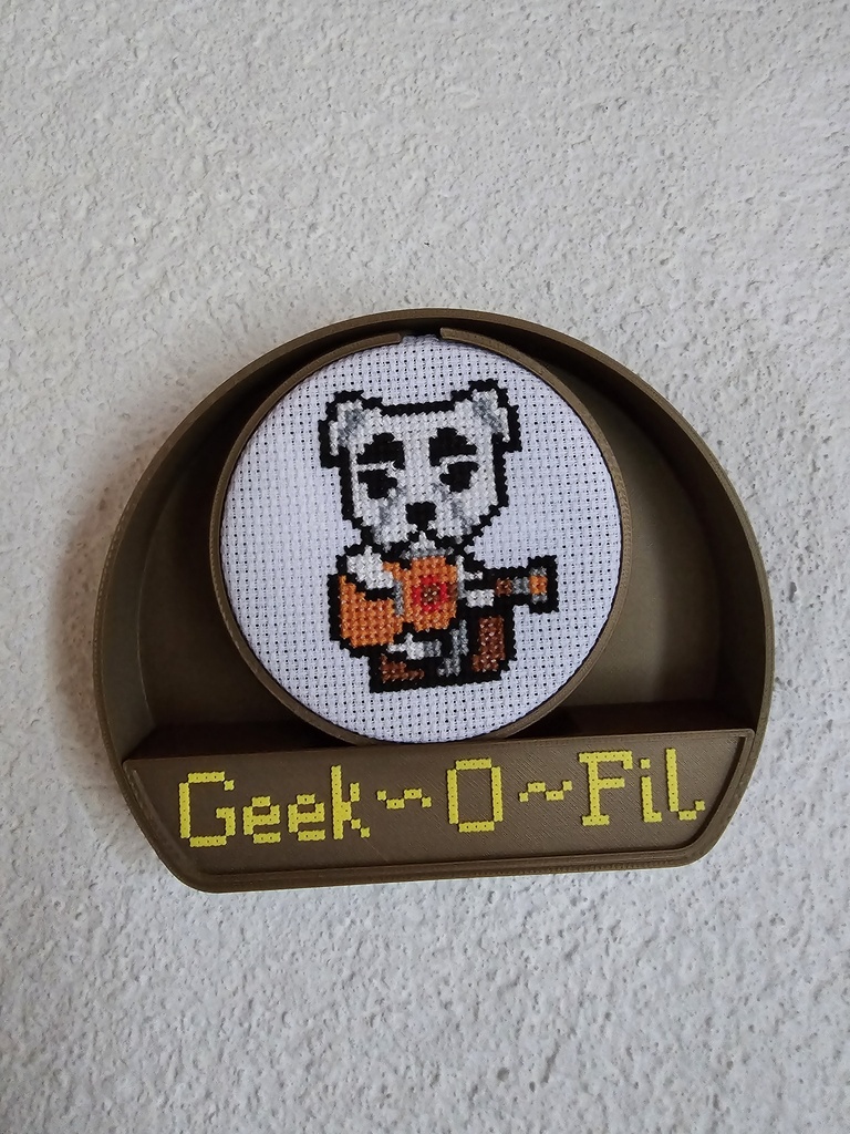 Le DJ de la place_Broderie 8cm