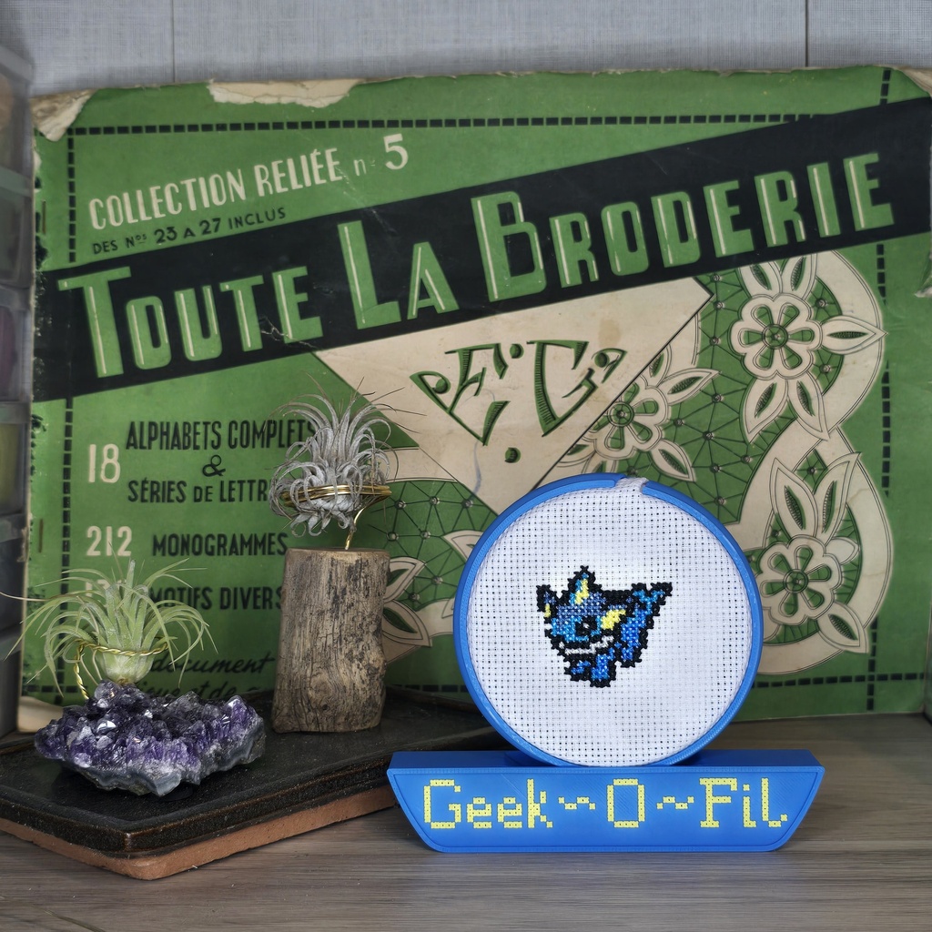 Monstre de poche #134_Broderie 8cm